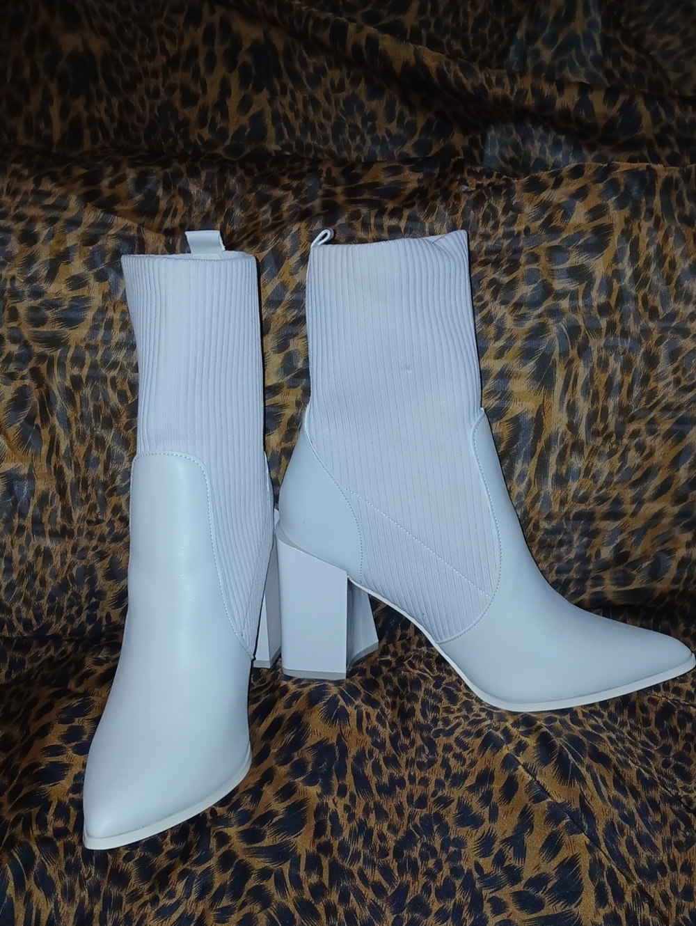 Yoki White Pointed Toe Ribbed Sock Ankle Boots